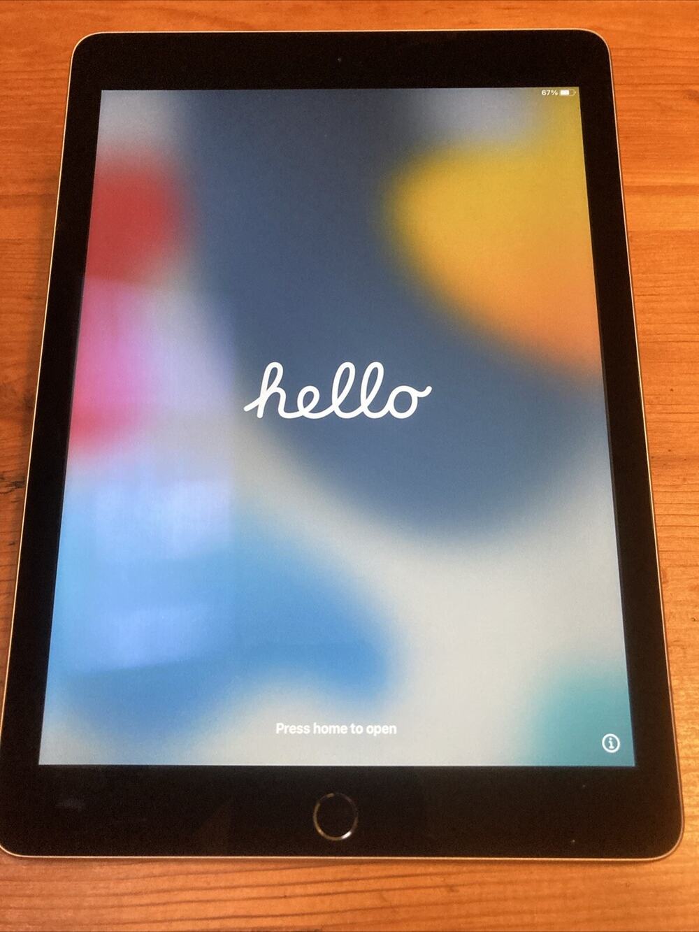 Apple iPad Air 2 128GB, Wi-Fi, 9.7in A1566 Space Gray Updated Unlocked OS 15.8.3